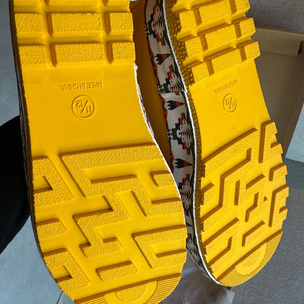 Pendleton Tucson Kids Yellow Patterned Boots - Picture 7 of 7